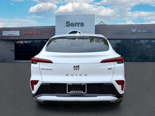 Summit White 2024 Buick Envista Sport Touring FWD