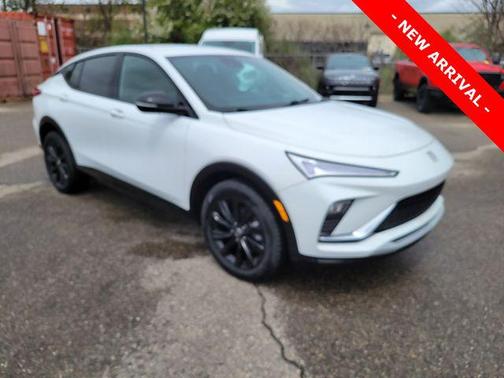 Summit White 2024 Buick Envista Sport Touring FWD