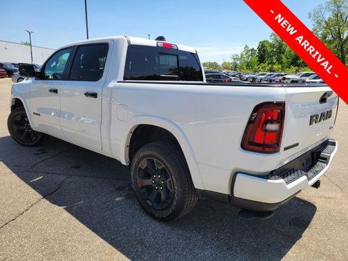 Bright White Clearcoat 2025 RAM 1500 Big Horn/Lone Star