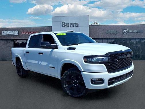 Bright White Clearcoat 2025 RAM 1500 Big Horn/Lone Star