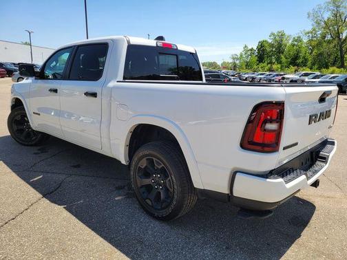 Bright White Clearcoat 2025 RAM 1500 Big Horn/Lone Star
