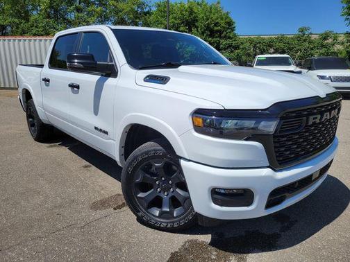 Bright White Clearcoat 2025 RAM 1500 Big Horn/Lone Star