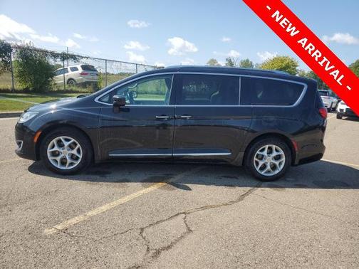 2018 Chrysler Pacifica Touring-L Plus