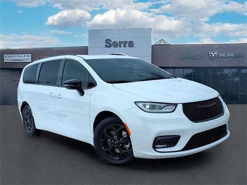 2024 Chrysler Pacifica Hybrid Premium S Appearance Pkg