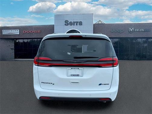 2024 Chrysler Pacifica Hybrid Premium S Appearance Pkg