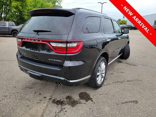 DB Black Clearcoat 2023 Dodge Durango Citadel AWD