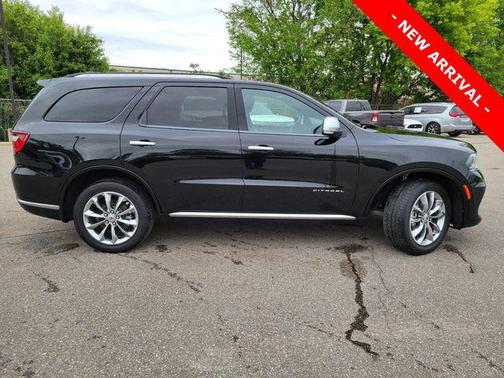 DB Black Clearcoat 2023 Dodge Durango Citadel AWD