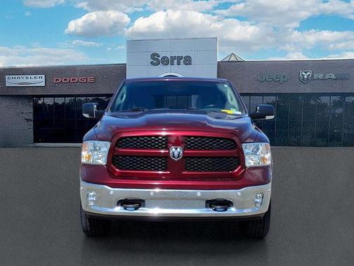 Delmonico Red Pearlcoat 2016 RAM 1500 Outdoorsman