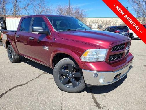 Delmonico Red Pearlcoat 2016 RAM 1500 Outdoorsman