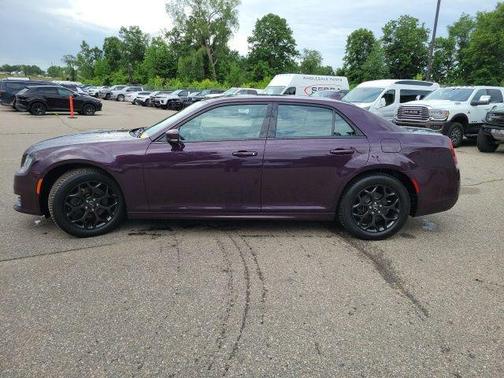 Amethyst 2021 Chrysler 300 Touring
