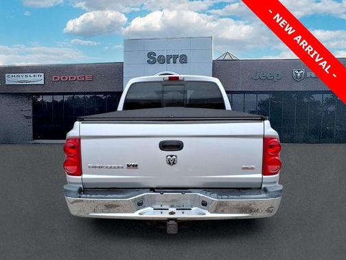 Bright Silver Metallic 2005 Dodge Dakota SLT Quad Cab