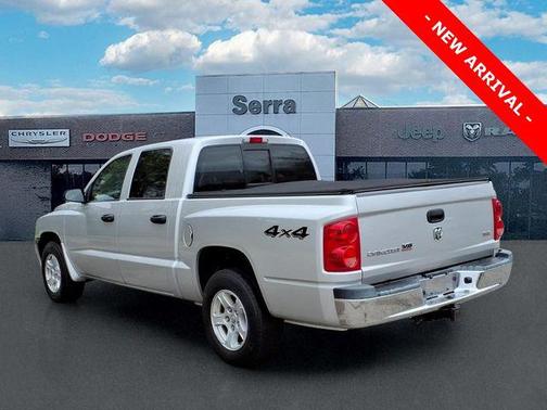 Bright Silver Metallic 2005 Dodge Dakota SLT Quad Cab