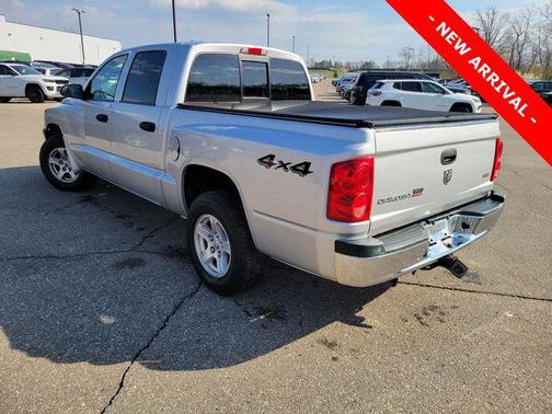 Bright Silver Metallic 2005 Dodge Dakota SLT Quad Cab