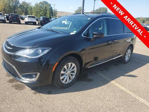 2018 Chrysler Pacifica Touring-L Plus