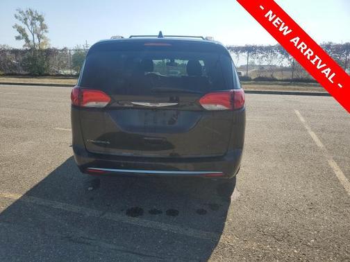 2018 Chrysler Pacifica Touring-L Plus
