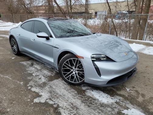 2022 Porsche Taycan Base