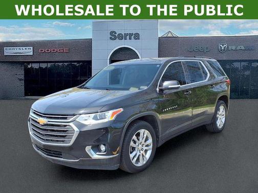 Mosaic Black Metallic 2019 Chevrolet Traverse LT Cloth