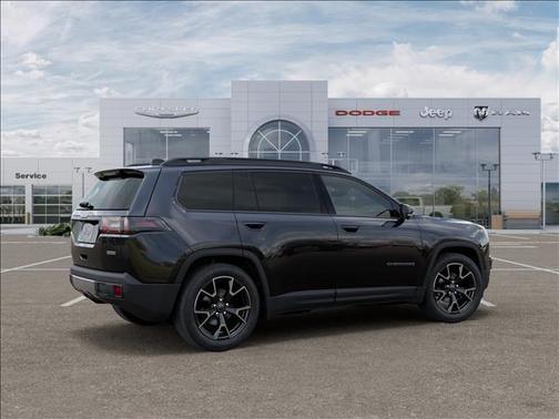 Diamond Black Crystal Pearlcoat 2026 Jeep Cherokee Overland