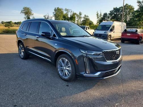 2022 Cadillac XT6 Premium Luxury AWD