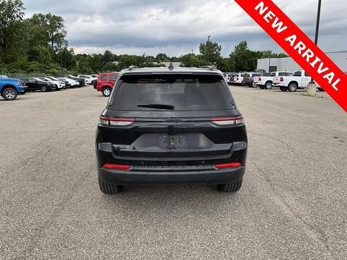 2024 Jeep Grand Cherokee Altitude