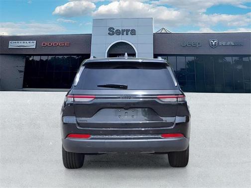 2024 Jeep Grand Cherokee Altitude