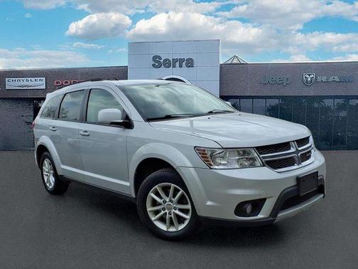 Bright Silver Metallic Clearcoat 2014 Dodge Journey SXT