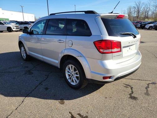 Bright Silver Metallic Clearcoat 2014 Dodge Journey SXT