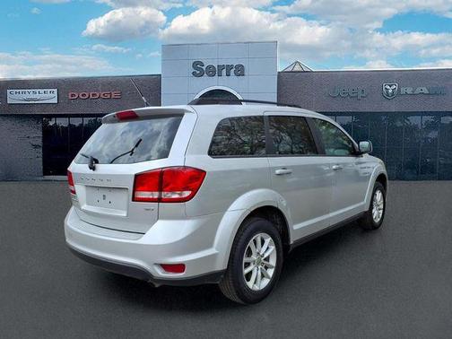 Bright Silver Metallic Clearcoat 2014 Dodge Journey SXT