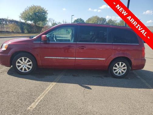 2012 Chrysler Town & Country Touring