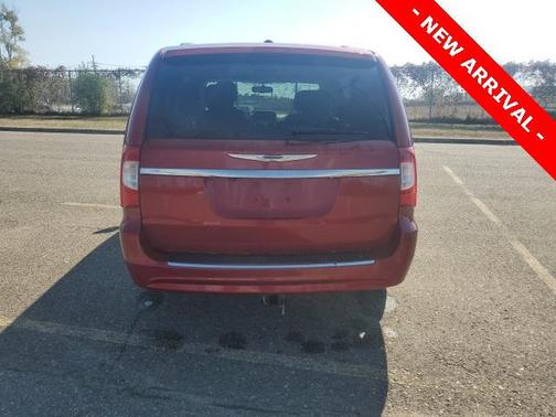 2012 Chrysler Town & Country Touring