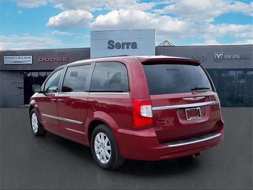 2012 Chrysler Town & Country Touring