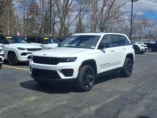 2023 Jeep Grand Cherokee Altitude