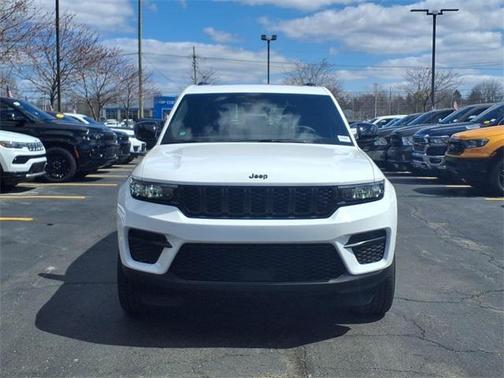 2023 Jeep Grand Cherokee Altitude