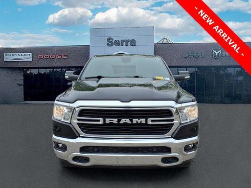 Diamond Black Crystal Pearlcoat 2019 RAM 1500 Big Horn