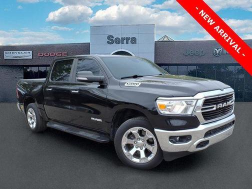 Diamond Black Crystal Pearlcoat 2019 RAM 1500 Big Horn