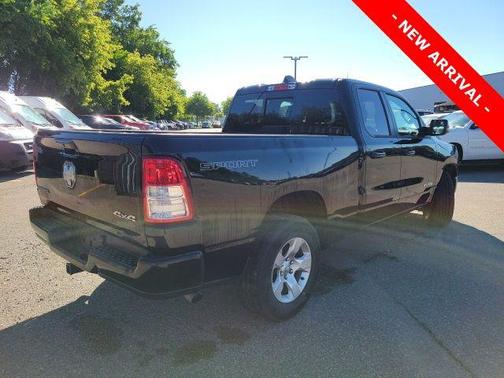Diamond Black Crystal Pearlcoat 2023 RAM 1500 Big Horn/Lone Star