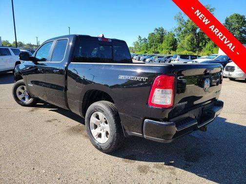 Diamond Black Crystal Pearlcoat 2023 RAM 1500 Big Horn/Lone Star