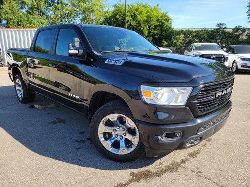 Diamond Black Crystal Pearlcoat 2019 RAM 1500 Big Horn