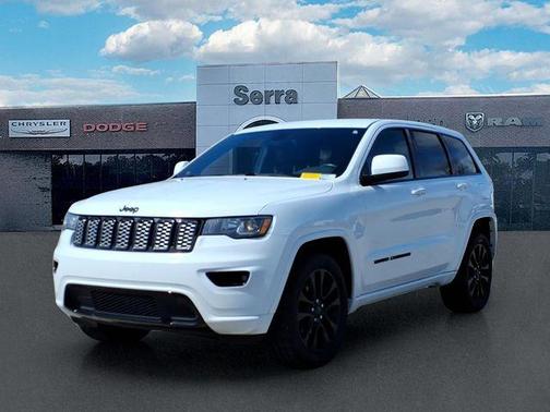 Bright White Clearcoat 2018 Jeep Grand Cherokee Altitude