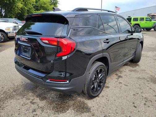 Ebony Twilight Metallic 2021 GMC Terrain SLT