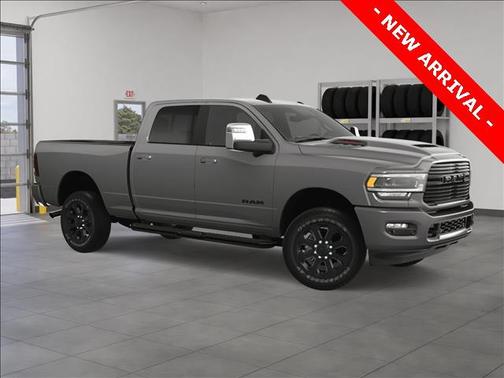 2024 RAM 2500 Laramie Crew Cab 4x4 6'4' Box