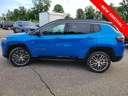 Laser Blue Pearlcoat 2023 Jeep Compass Limited