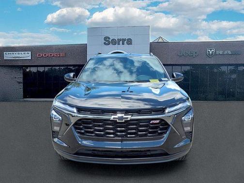 Mosaic Black Metallic 2025 Chevrolet Trax 2RS