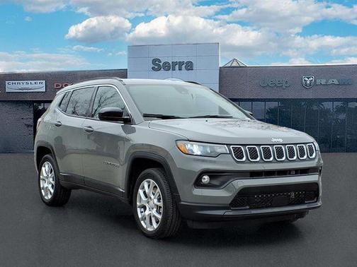 Sting-Gray Clearcoat 2023 Jeep Compass Latitude Lux