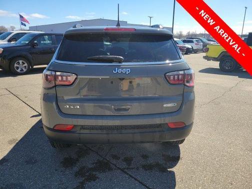 Sting-Gray Clearcoat 2023 Jeep Compass Latitude Lux