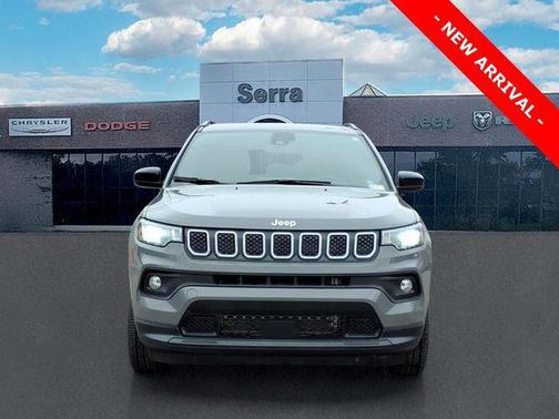 Sting-Gray Clearcoat 2023 Jeep Compass Latitude Lux