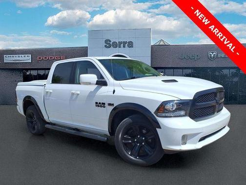 Bright White Clearcoat 2018 RAM 1500 Night Crew Cab 4x4 5'7' Box