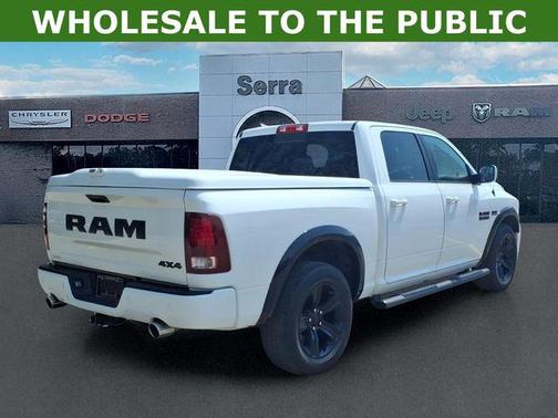 Bright White Clearcoat 2018 RAM 1500 Night Crew Cab 4x4 5'7' Box