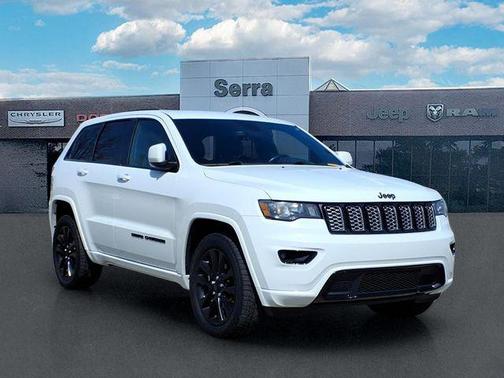 Bright White Clearcoat 2018 Jeep Grand Cherokee Altitude