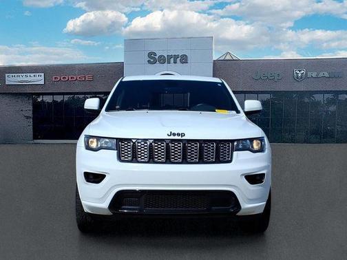 Bright White Clearcoat 2018 Jeep Grand Cherokee Altitude